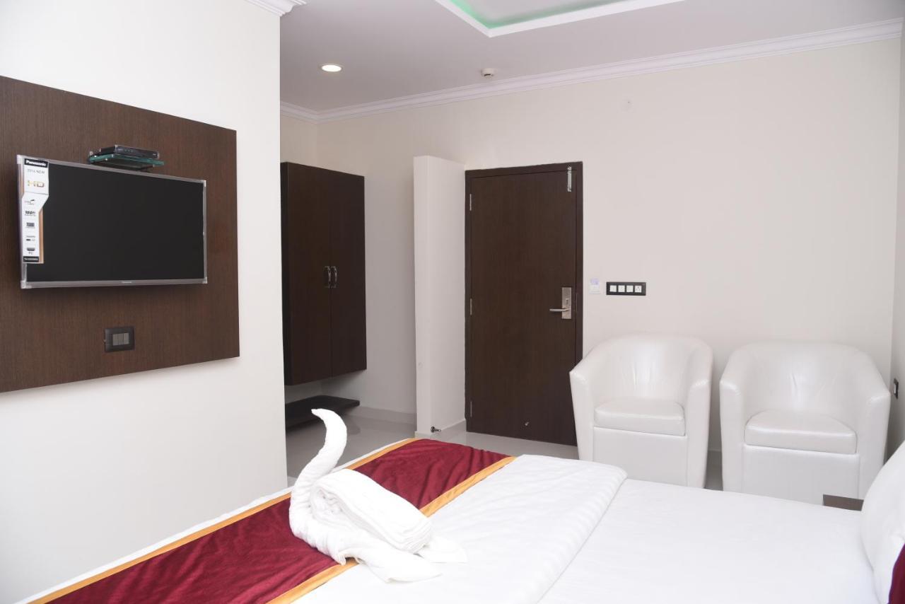 Hotel Grand Kubera Chikmagalur Exterior photo